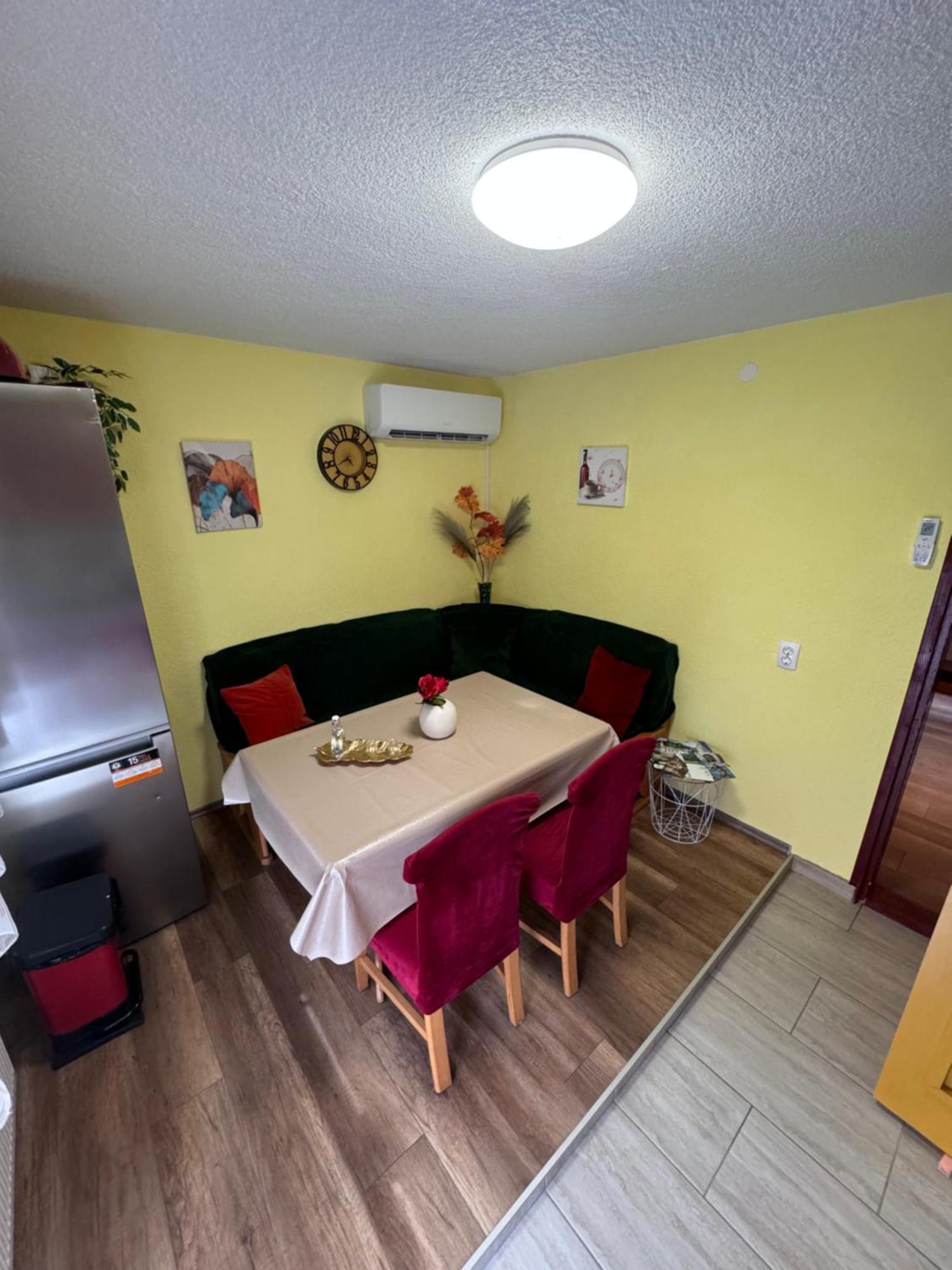 Apartman Josip Gospić Exteriér fotografie