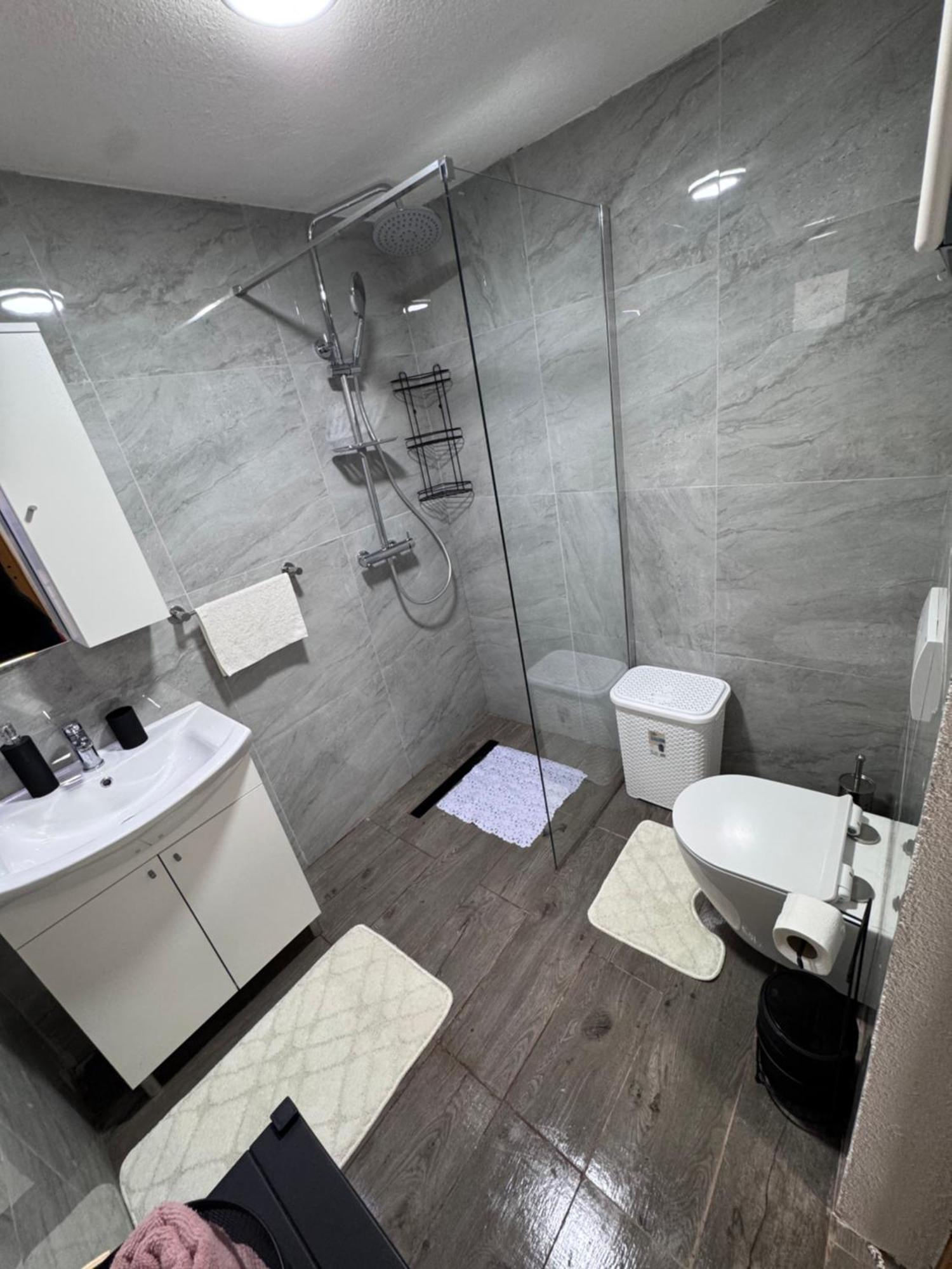 Apartman Josip Gospić Exteriér fotografie