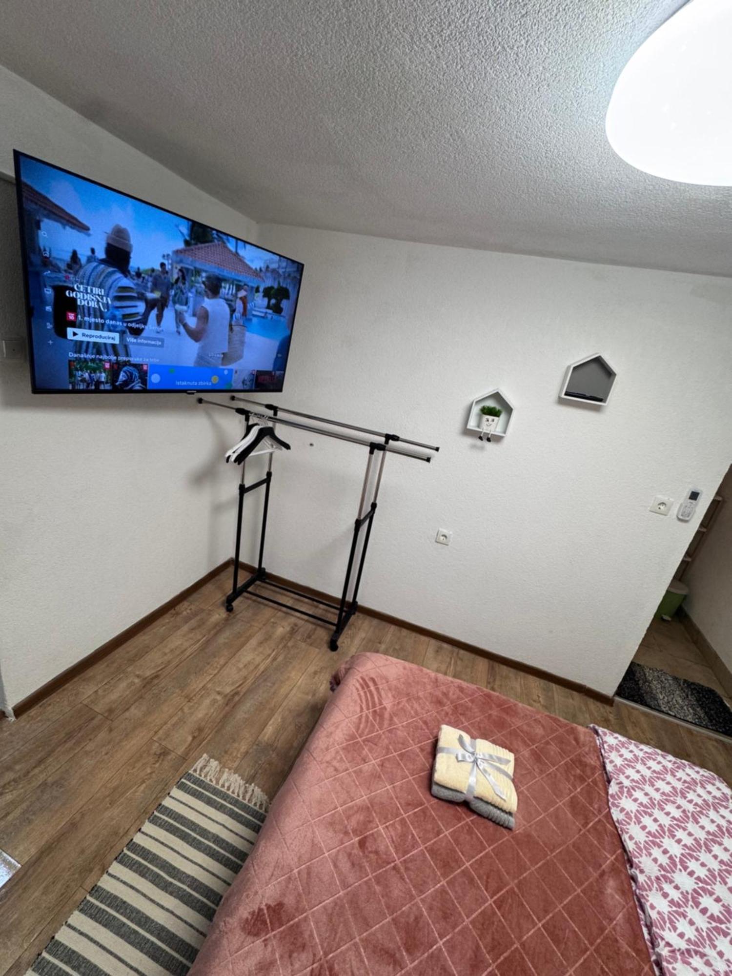 Apartman Josip Gospić Exteriér fotografie